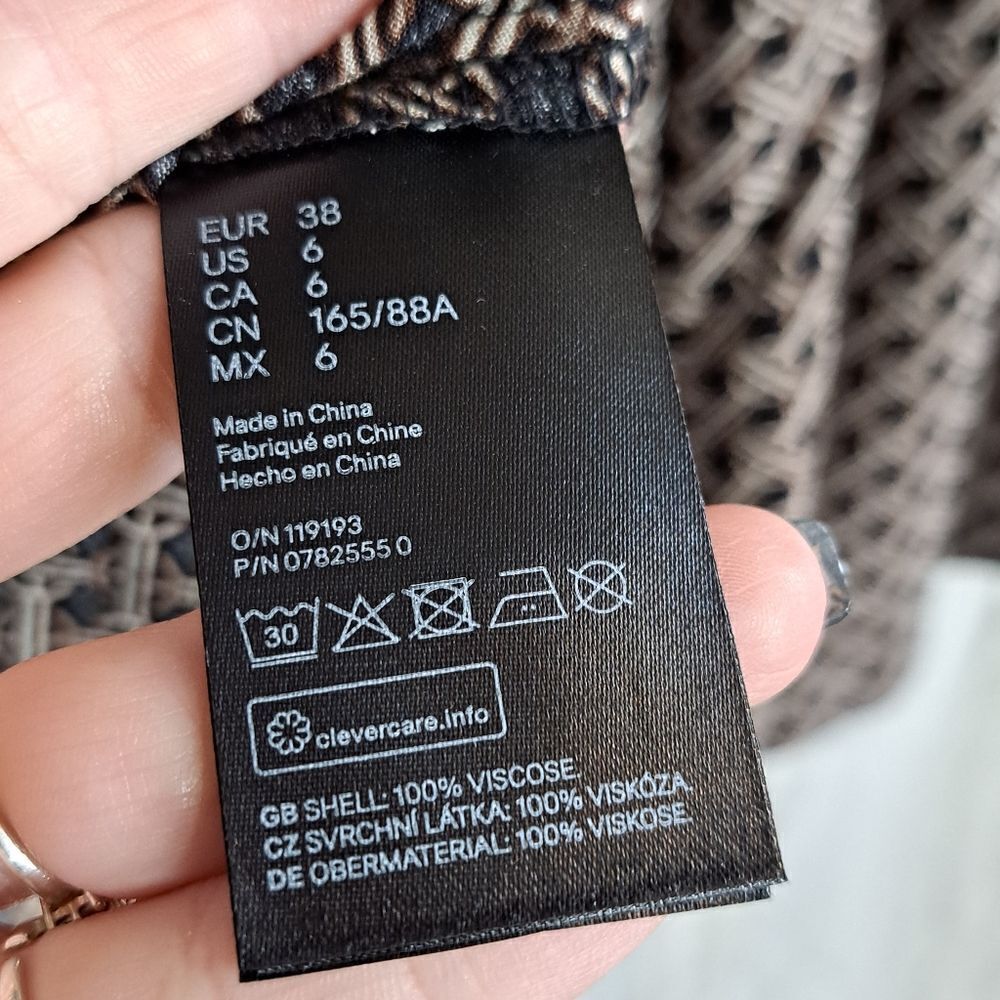 NWOT H&M Geometric Dress - Picture 9 of 10